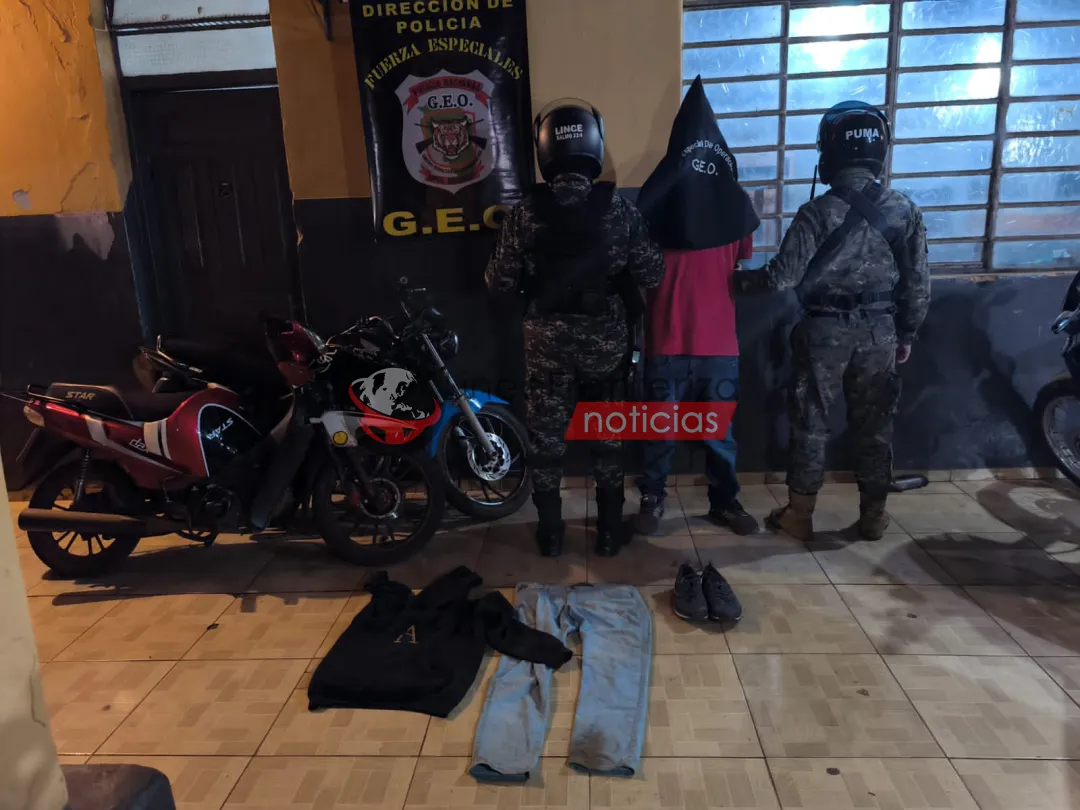Aprehenden a joven y recuperan motocicleta hurtada en el Barrio Portal II