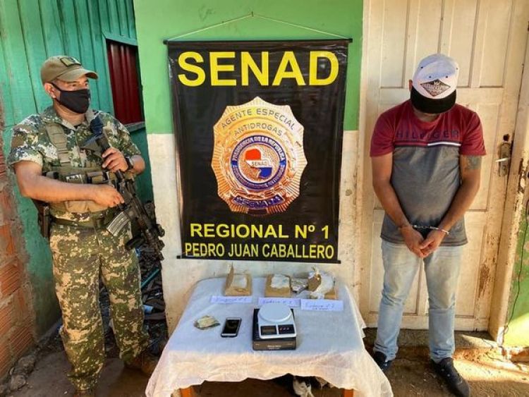 Detienen a un sujeto con 3 kilos de cocaína