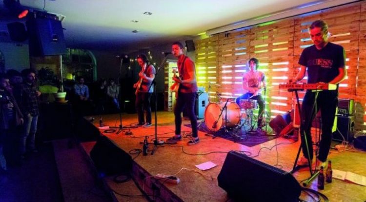 Viceministro aclara: están permitidos los shows en vivo, pero respetando distanciamiento