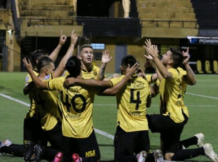 Olimpia no levanta cabeza y volvió a perder ante el Aborigen
