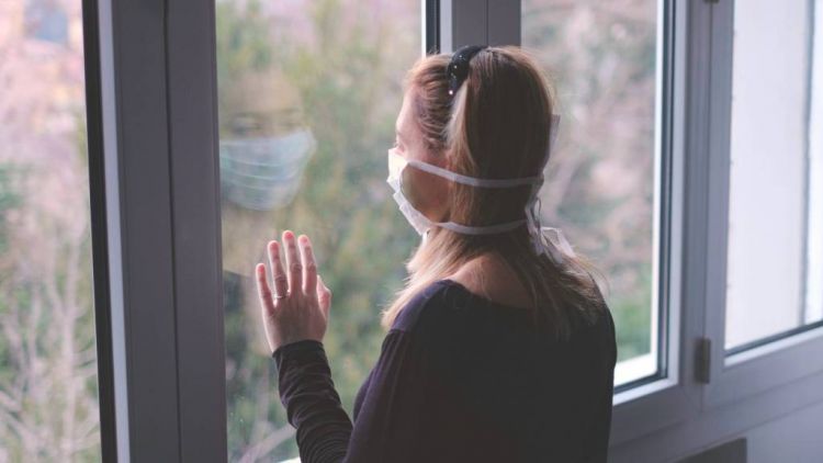 Covid-19: ¿Qué hacer si se es positivo y cómo actuar en casa?
