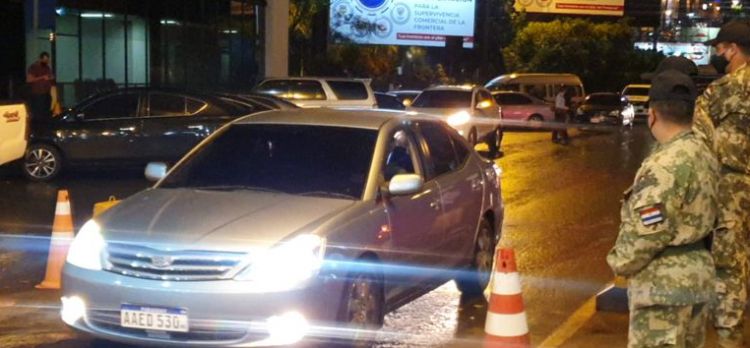 Desde mañana exigirán el PCR negativo para ingresar al país por los puestos fronterizos