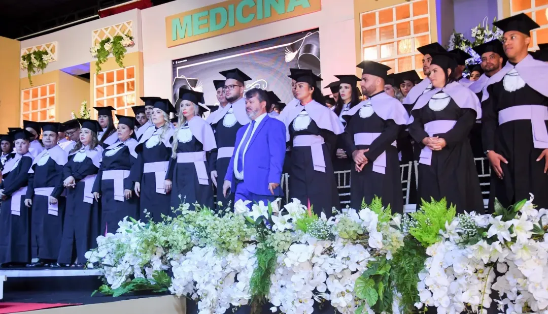 La Universidad Central del Paraguay alcanza el segundo lugar en graduados en la carrera de medicina en América Latina