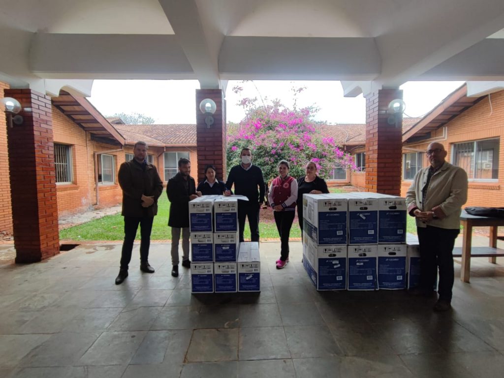 La UCP entregó acondicionadores de aire al Hospital Regional