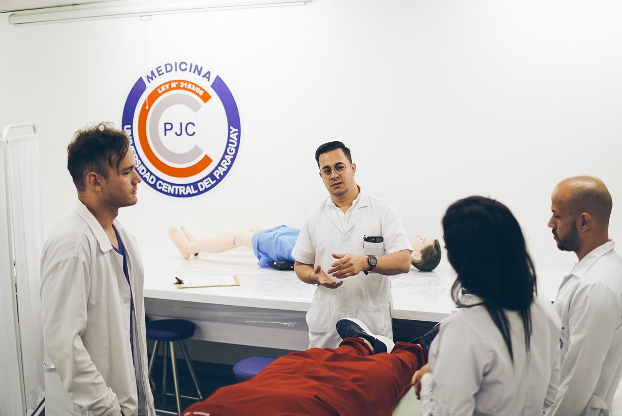 Calidad de enseñanza ubica a la UCP en el Directorio Mundial de Facultades de Medicina