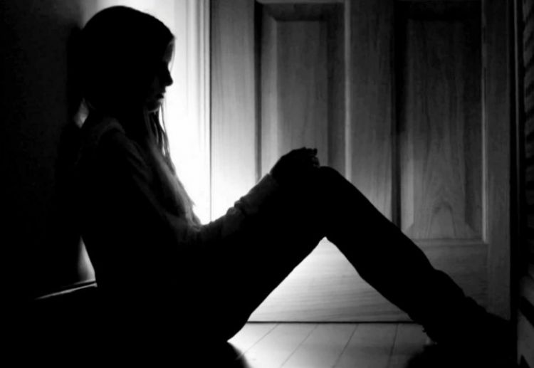 Mujer denuncia que varios hombres abusaron de su hija de 11 años