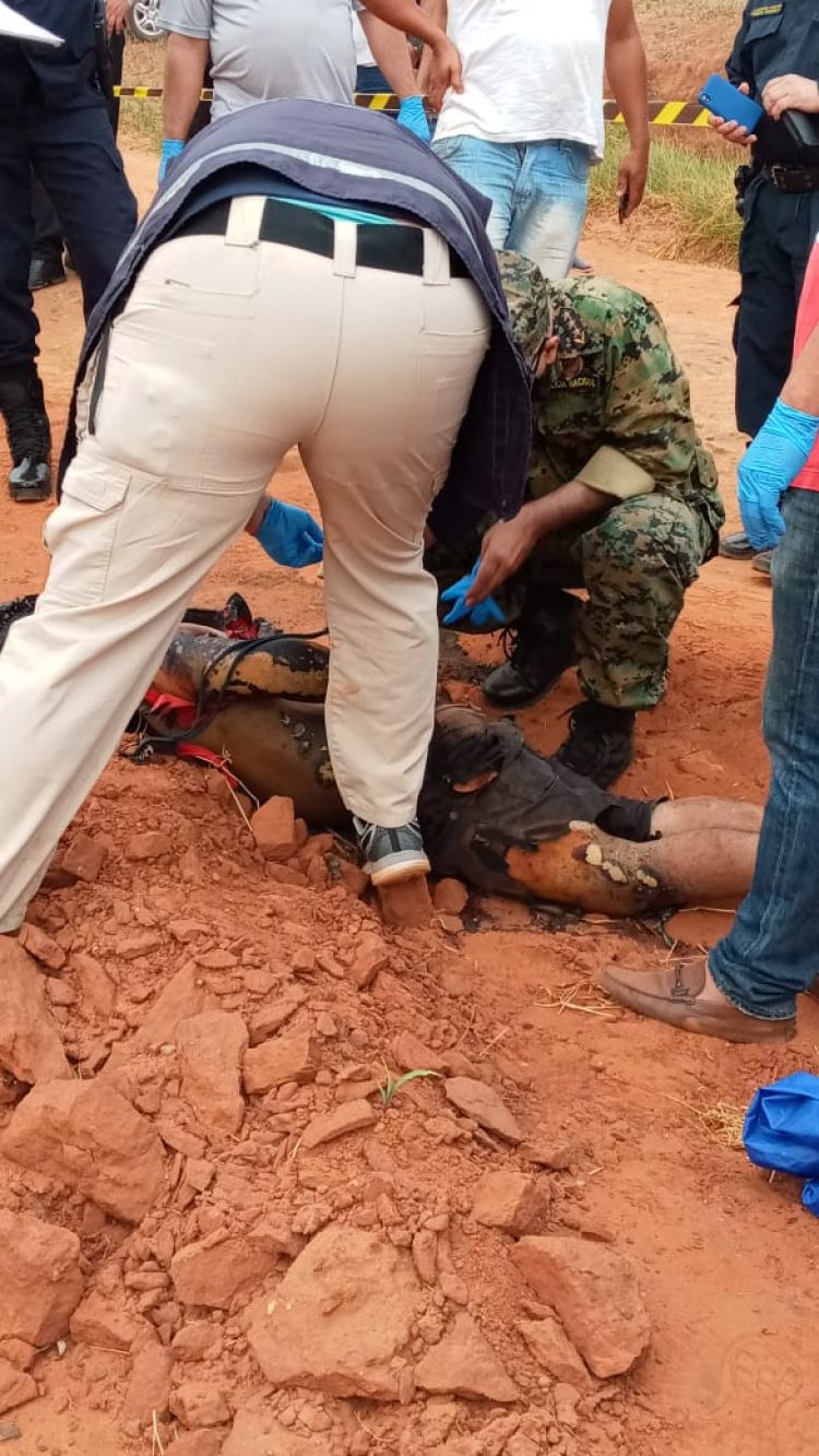 Hallan cadáver maniatado y semicalcinado en frontera con Amambay