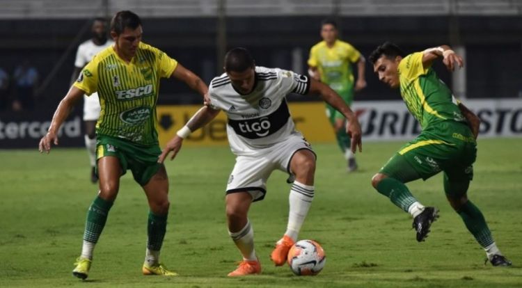 Olimpia buscará subir sus acciones en la Argentina