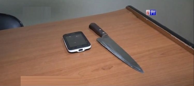 Mujer muere apuñalada, presuntamente, a manos de su hijastro