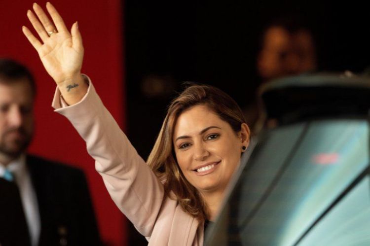 La esposa de Jair Bolsonaro da positivo al Covid-19