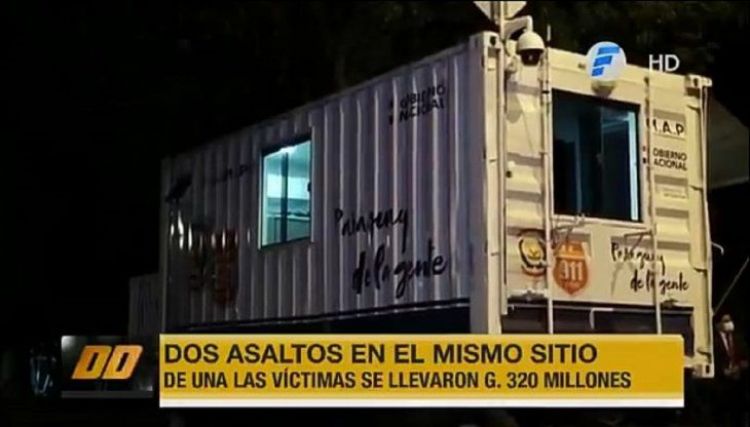 Asaltan a dos mujeres en un mismo lugar, una tenía G. 320 millones en la mochila