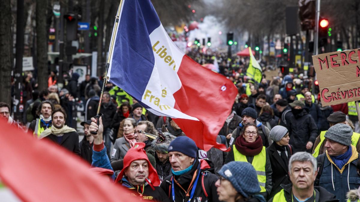 PSG adelanta viaje por temor a la huelga de mañana
