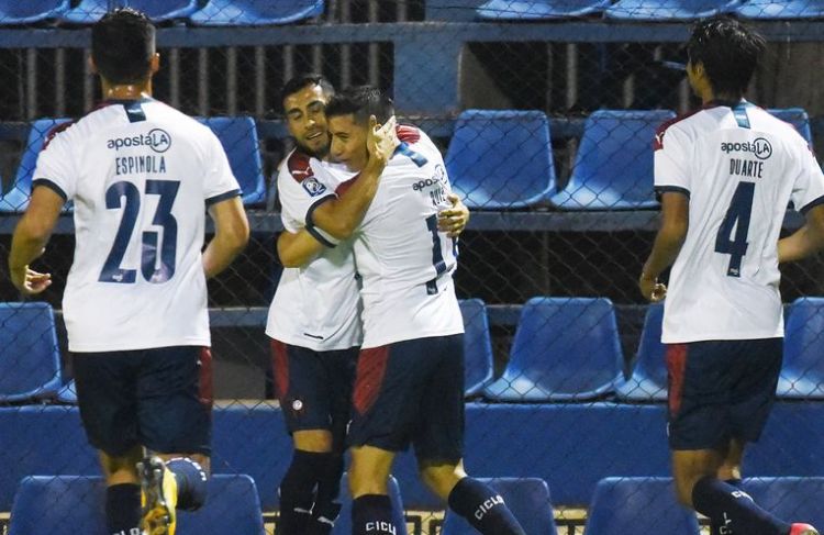 A Cerro no lo para nadie y es líder sin objeción alguna