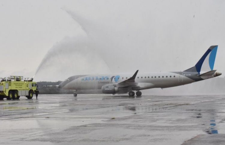 Aterriza en Paraguay el primer vuelo burbuja proveniente de Uruguay