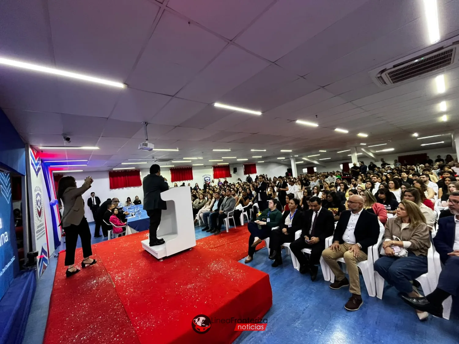 Universidad Interamericana inicia el semestre 2026.2 con la tradicional Ceremonia del Guardapolvo Blanco