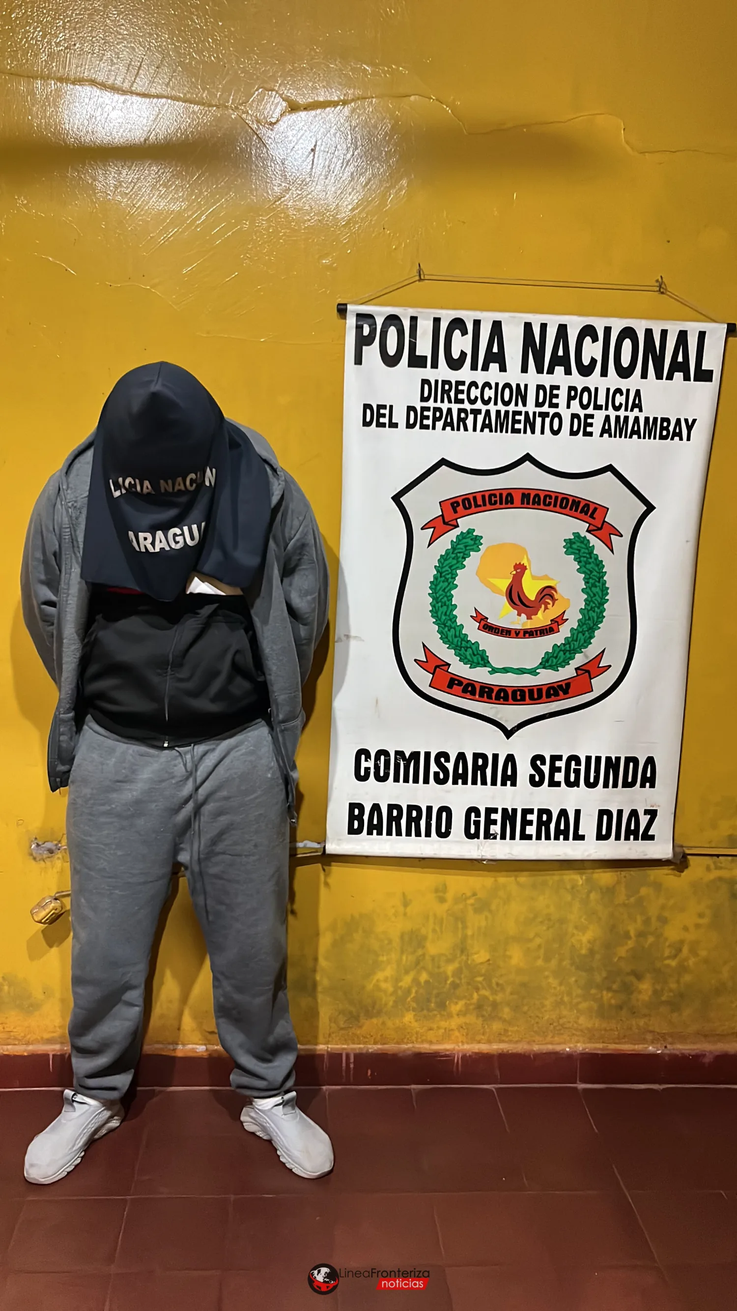 CAE JOVEN CON VARIOS ANTECEDENTES Y UNA MOTO DE DUDOSA PROCEDENCIA