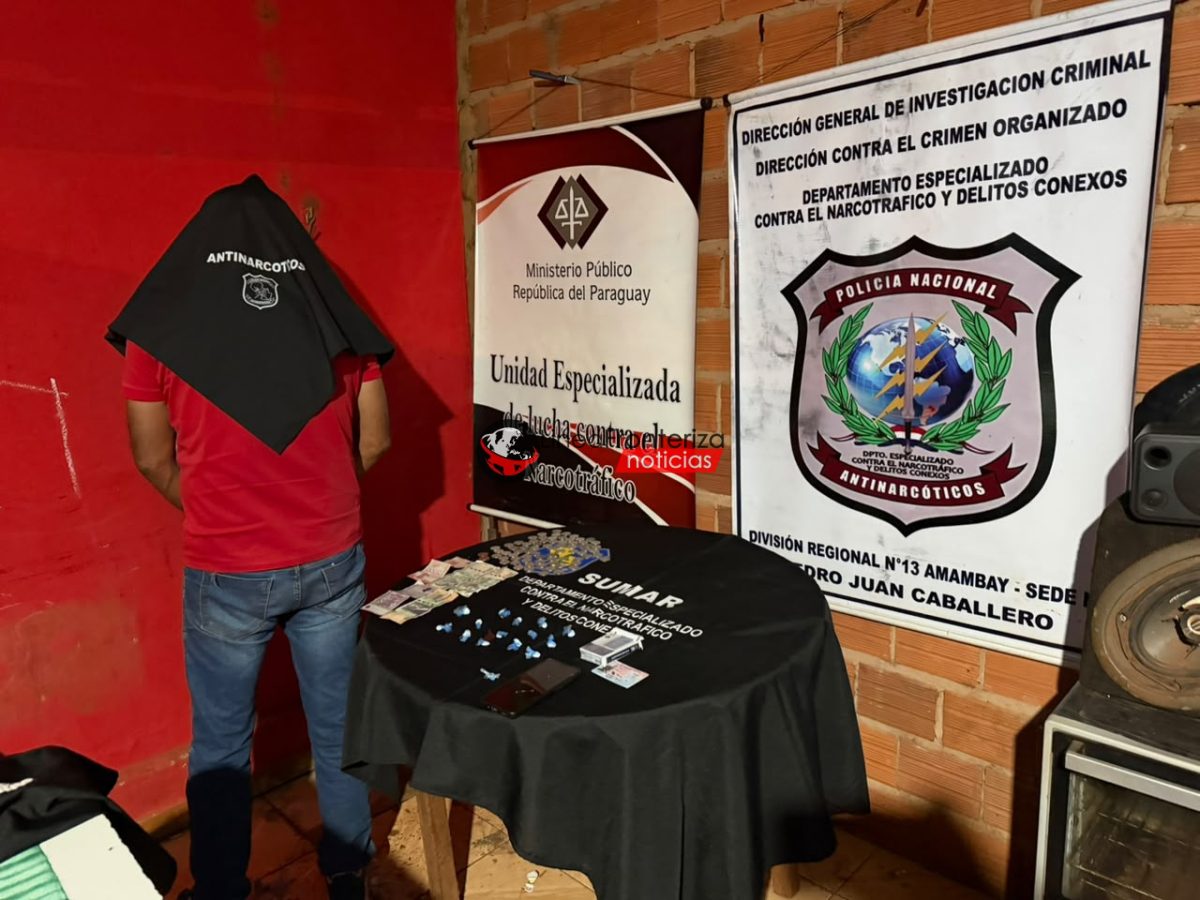 ALLANAN VIVIENDA Y DETIENEN A UN HOMBRE CON SUPUESTA COCAÍNA